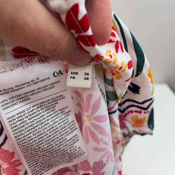 C&S Floral Maxi Dress Size Medium - Picture 8 of 11